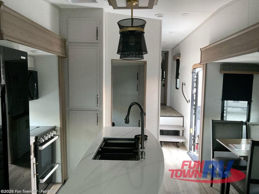 2025 Astoria 3553MBP by Dutchmen from Fun Town RV - Fairfield in Fairfield, Texas