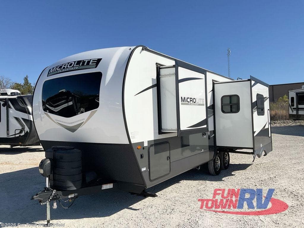 2024 Flagstaff Micro Lite 25SRK by Forest River from Fun Town RV - Fairfield in Fairfield, Texas