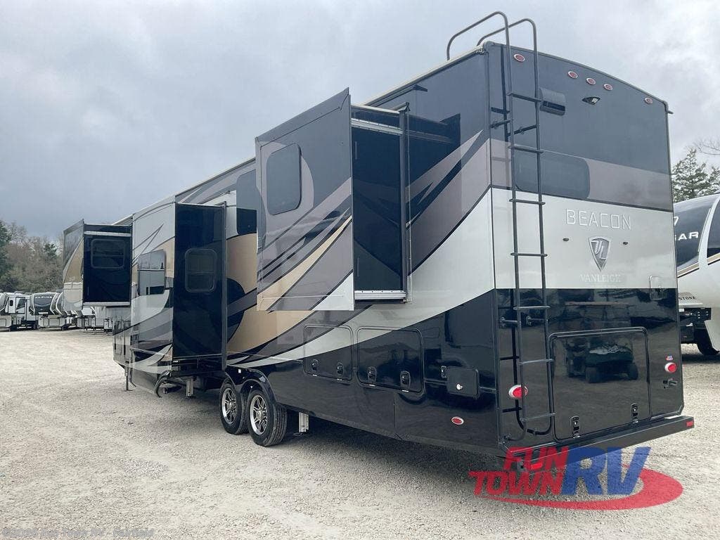 Used 2021 Vanleigh Beacon 42RKB available in Fairfield, Texas