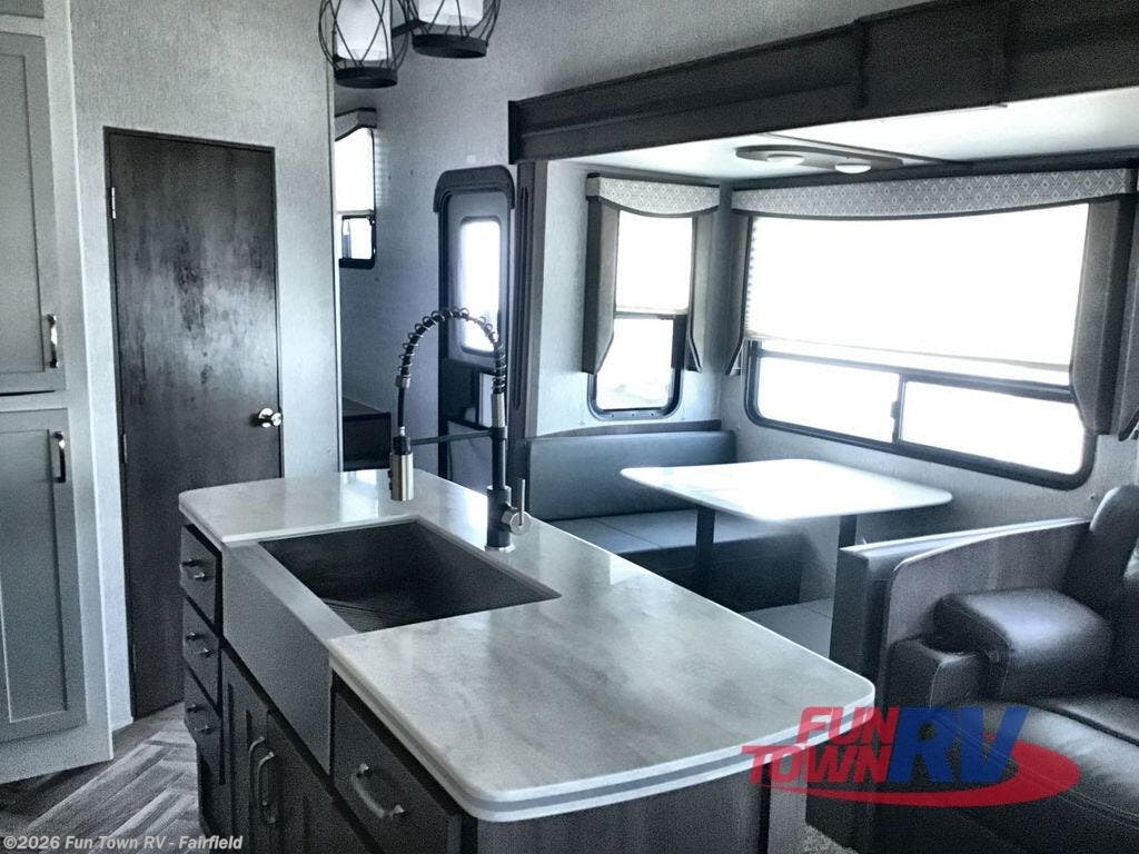 Used 2020 Dutchmen Astoria 3553MBP available in Fairfield, Texas