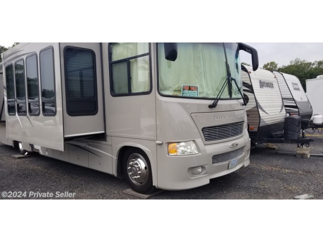 2005 Gulf Stream Sun Voyager 4 Slide outs, Blue Ox Tow Package & Cover Included - Used Class A For Sale by Jackie in King George, Virginia