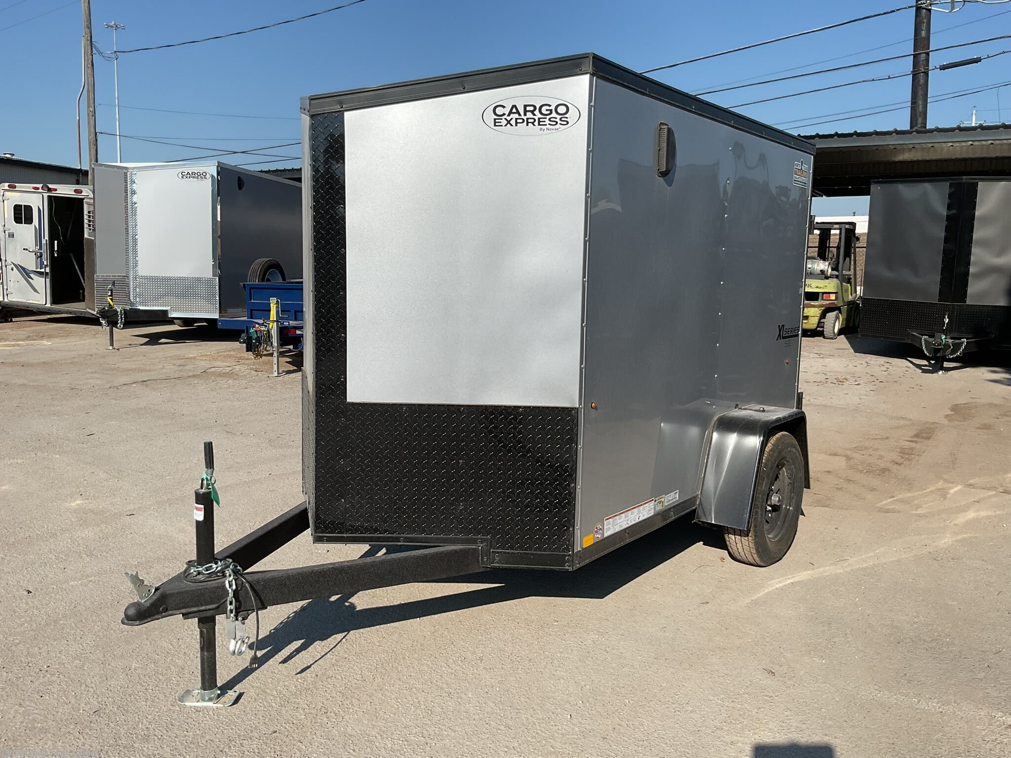 2027 3K Enclosed Cargo Trailer photo 2