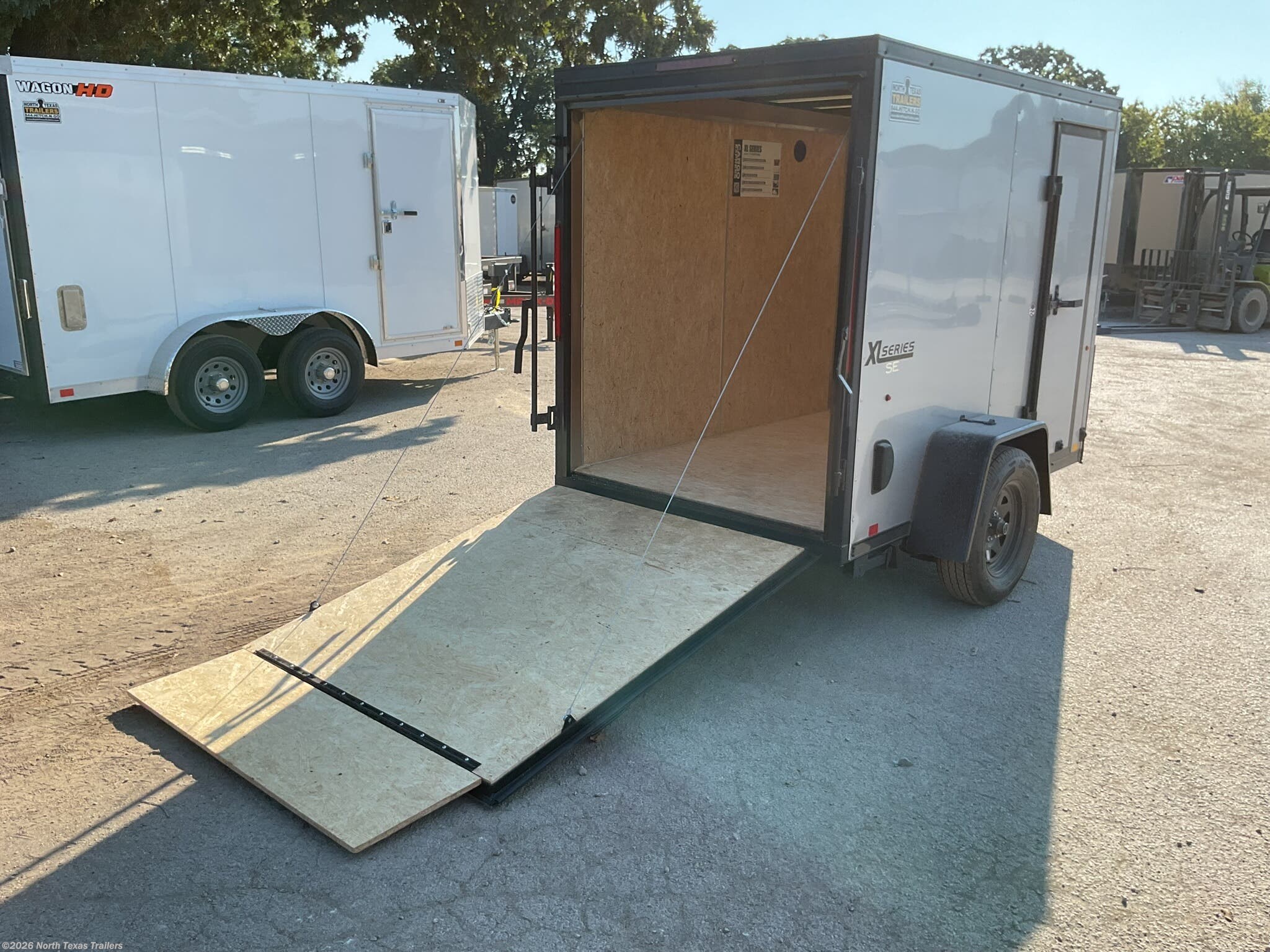 2027 3K Enclosed Cargo Trailer photo 4