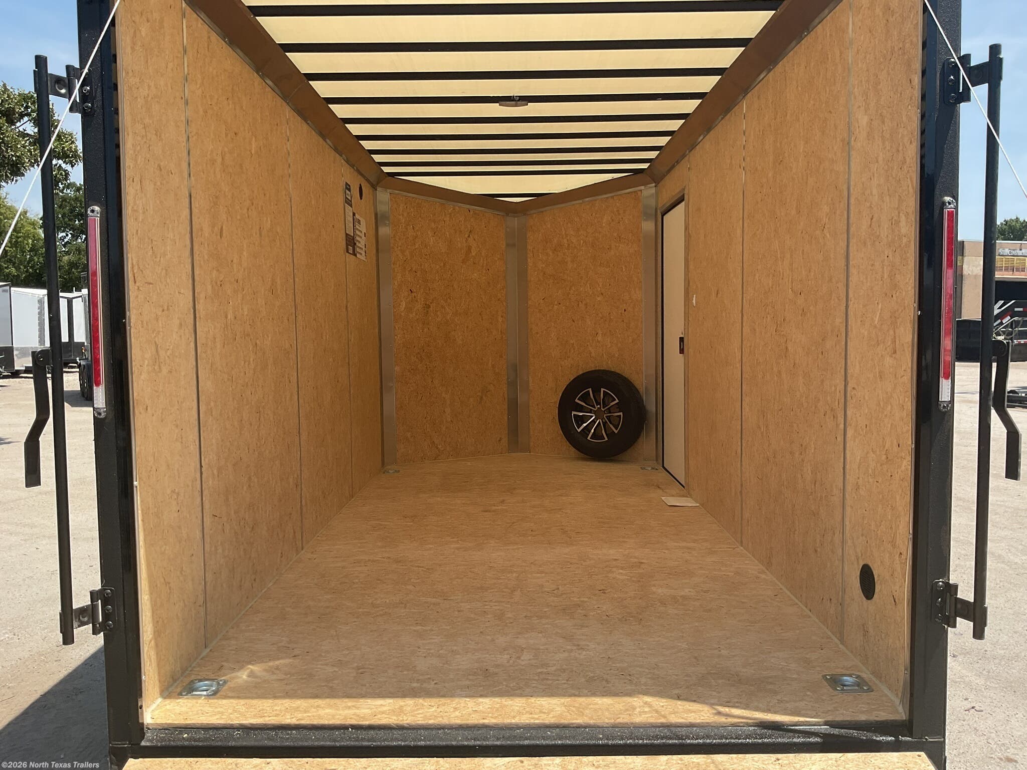 2027 7K Enclosed Cargo Trailer photo 5
