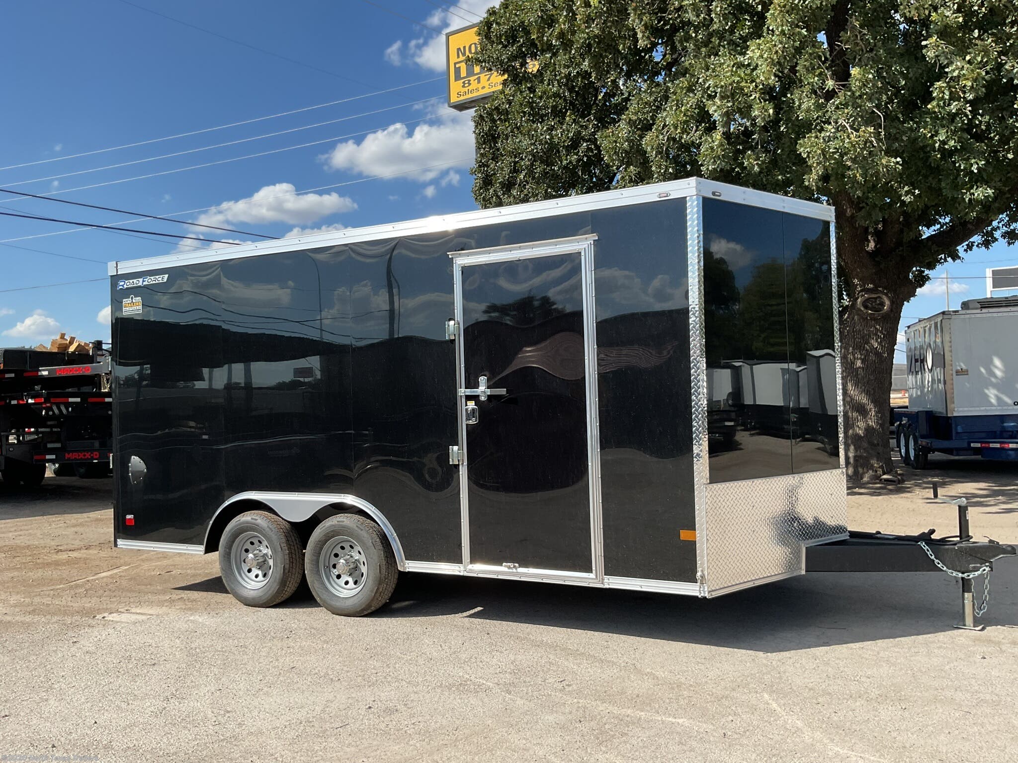 2027 Wells Cargo RFV8516T3