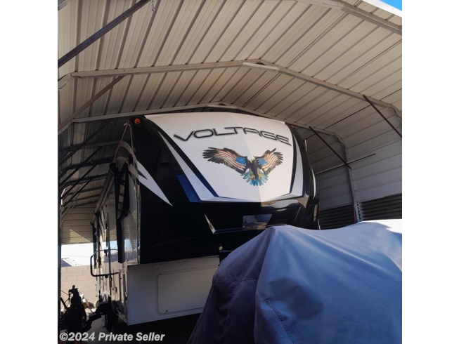 2014 Dutchmen Voltage Epic Series great floorplan, 2 slideouts - Used Fifth Wheel For Sale by Denis in Henderson, Nevada