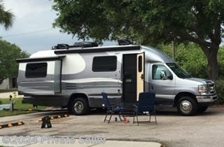 2019 Platinum 272XL by Coach House from Frank in Lakewood, Colorado