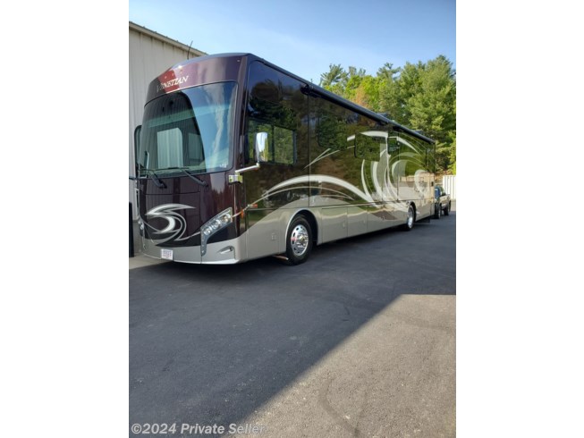 2017 Thor Motor Coach Venetian 40A - New Class A For Sale by ruth in Wrentham, Massachusetts
