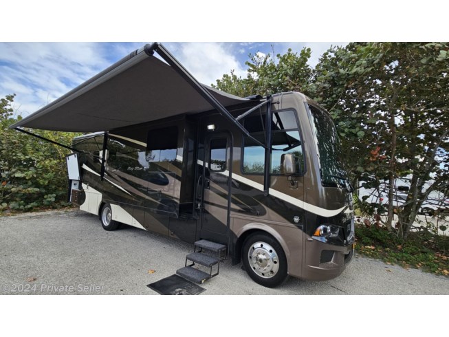 Used 2018 Newmar Bay Star 3414 available in Lockport, New York