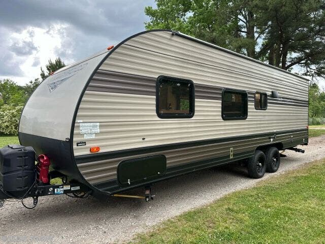 Used 2020 Forest River Wildwood X-Lite 261BHXL available in Virginia Beach, Virginia