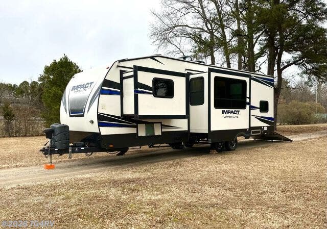 Used 2019 Keystone Impact Vapor Lite TH 29V available in Virginia Beach, Virginia