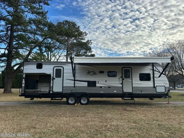 2021 Jayco Jay Flight SLX 8 324BDS - Used Travel Trailer For Sale by TG4RV in Virginia Beach, Virginia