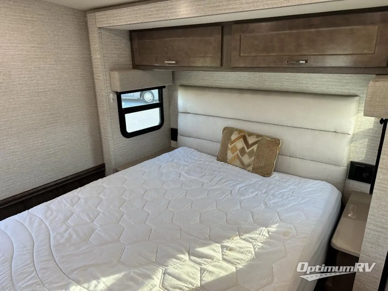 2020 Winnebago Adventurer 30T RV for Sale in La Feria, TX 78559