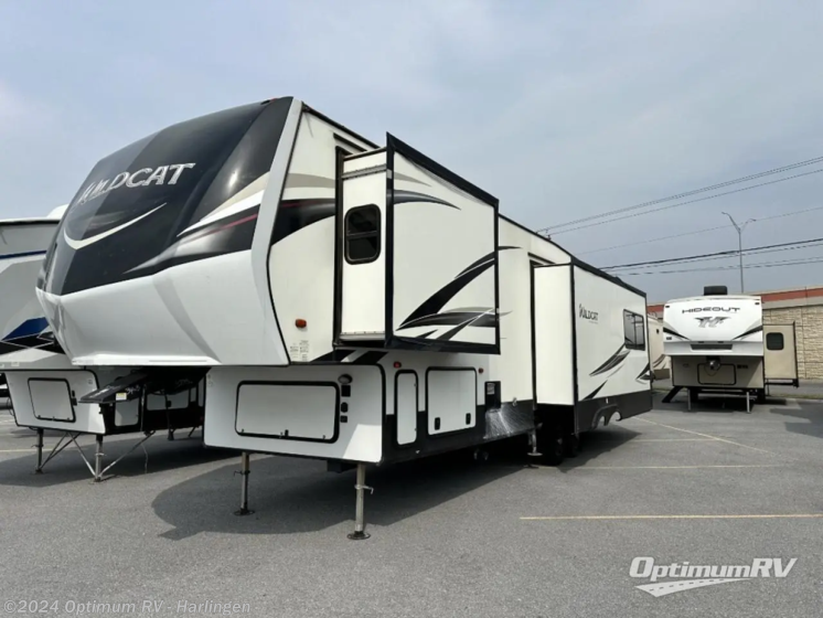 Used 2019 Forest River Wildcat 34WB available in La Feria, Texas