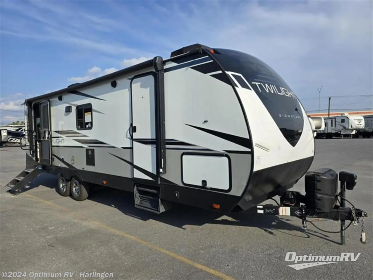 Used 2022 Cruiser RV Twilight Signature TWS 2690 available in La Feria, Texas