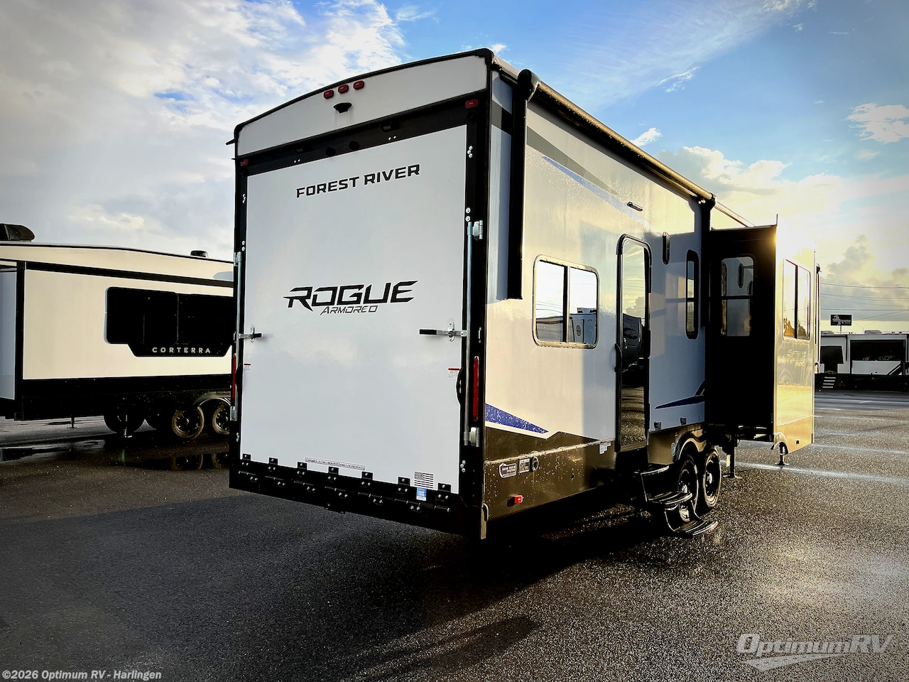 2025 Forest River Vengeance Rogue Armored 341GS11 - New Fifth Wheel For Sale by Optimum RV - Harlingen in La Feria, Texas features Slideout, Awning