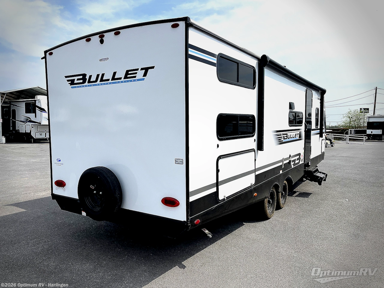 2025 Keystone Bullet Classic 2640BH - New Travel Trailer For Sale by Optimum RV - Harlingen in La Feria, Texas features Slideout, Awning