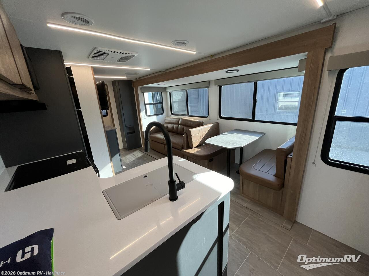 New 2025 Heartland Corterra 33.3BH available in La Feria, Texas