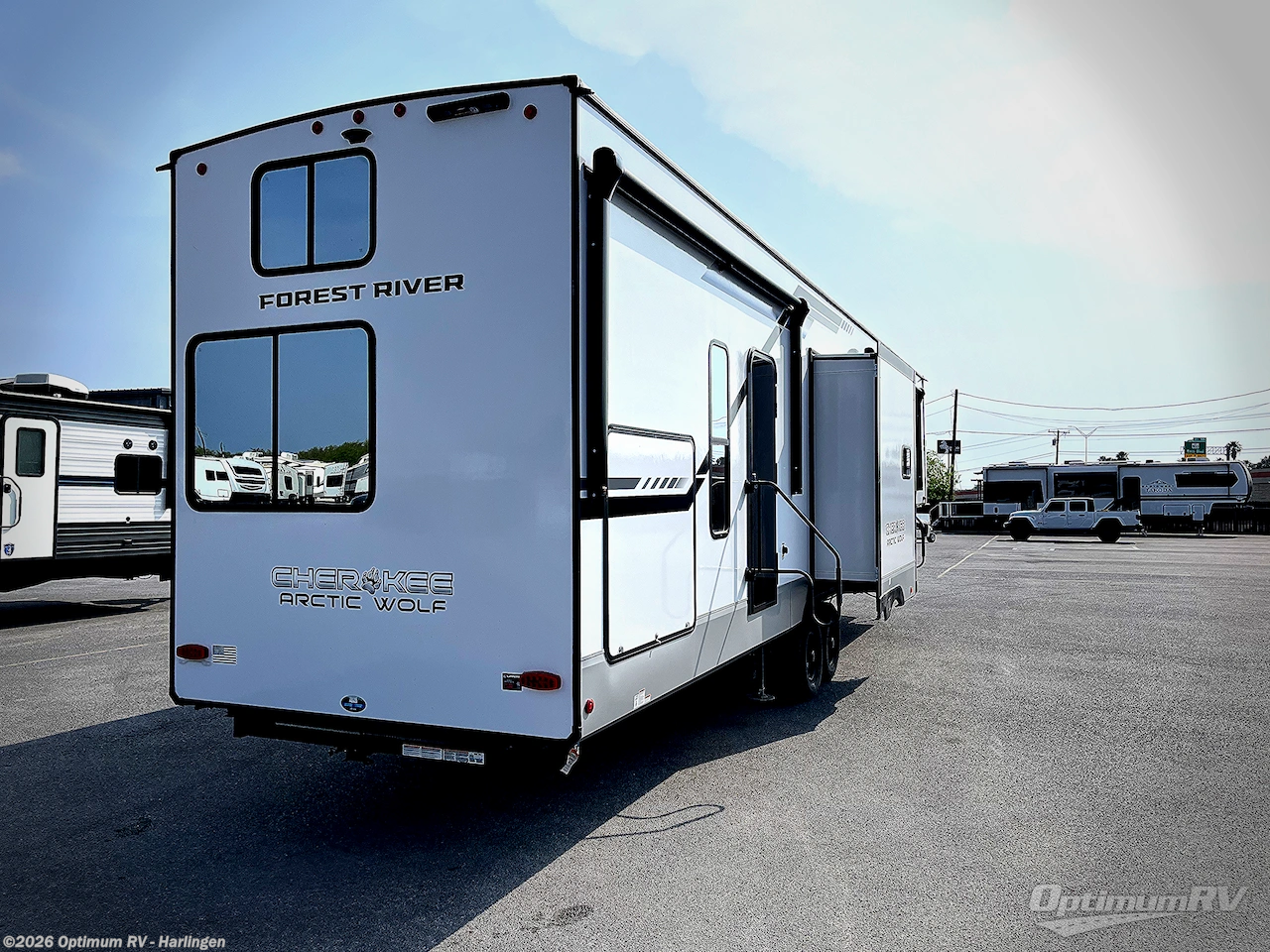 2025 Forest River Cherokee Arctic Wolf Suite 3750SUITE - New Fifth Wheel For Sale by Optimum RV - Harlingen in La Feria, Texas features Slideout, Awning