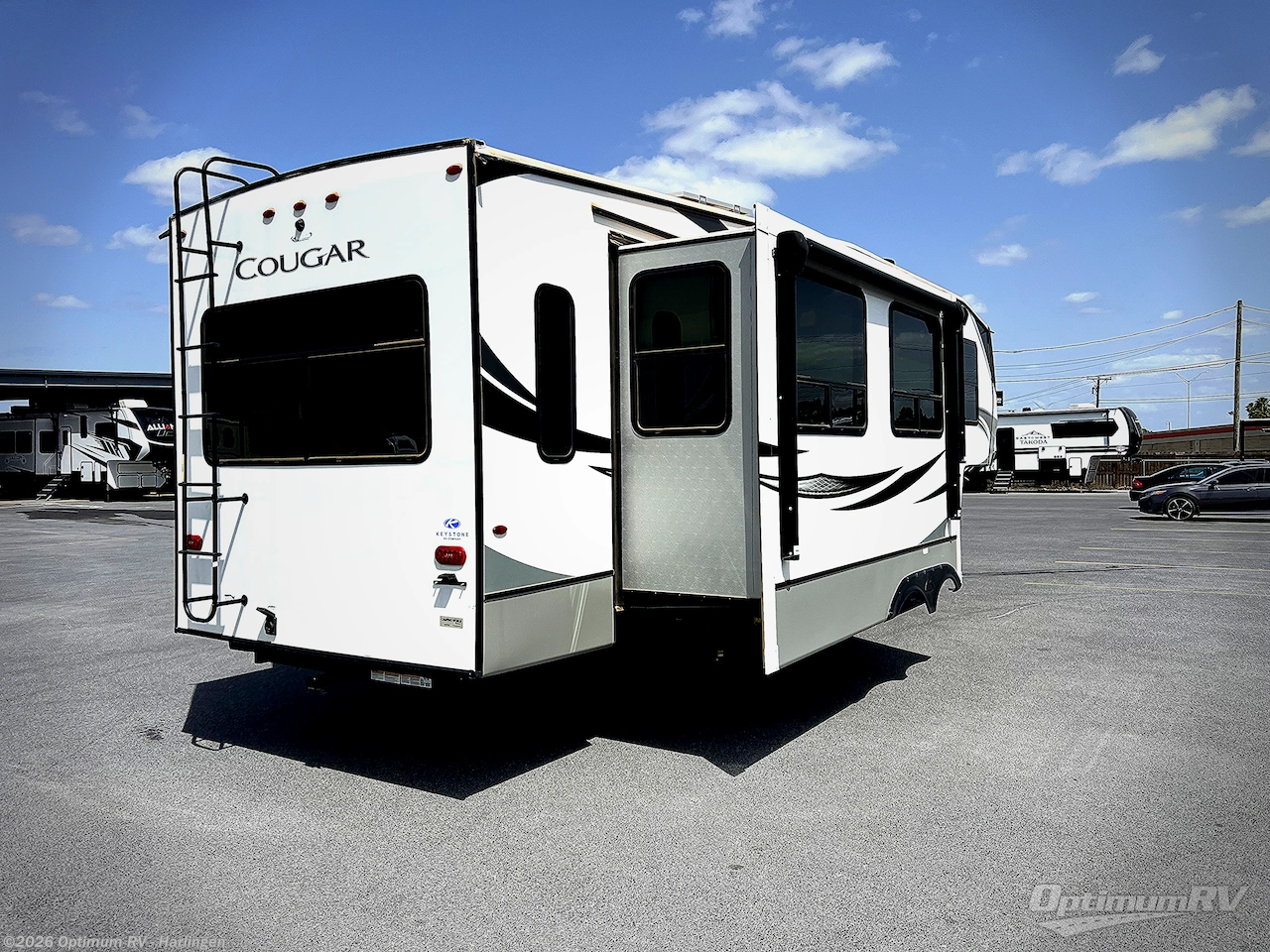 2022 Keystone Cougar 290RLS - Used Fifth Wheel For Sale by Optimum RV - Harlingen in La Feria, Texas features Awning, Slideout