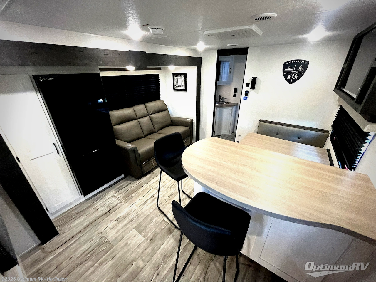 New 2025 Venture RV Sienna SA231VRK available in La Feria, Texas