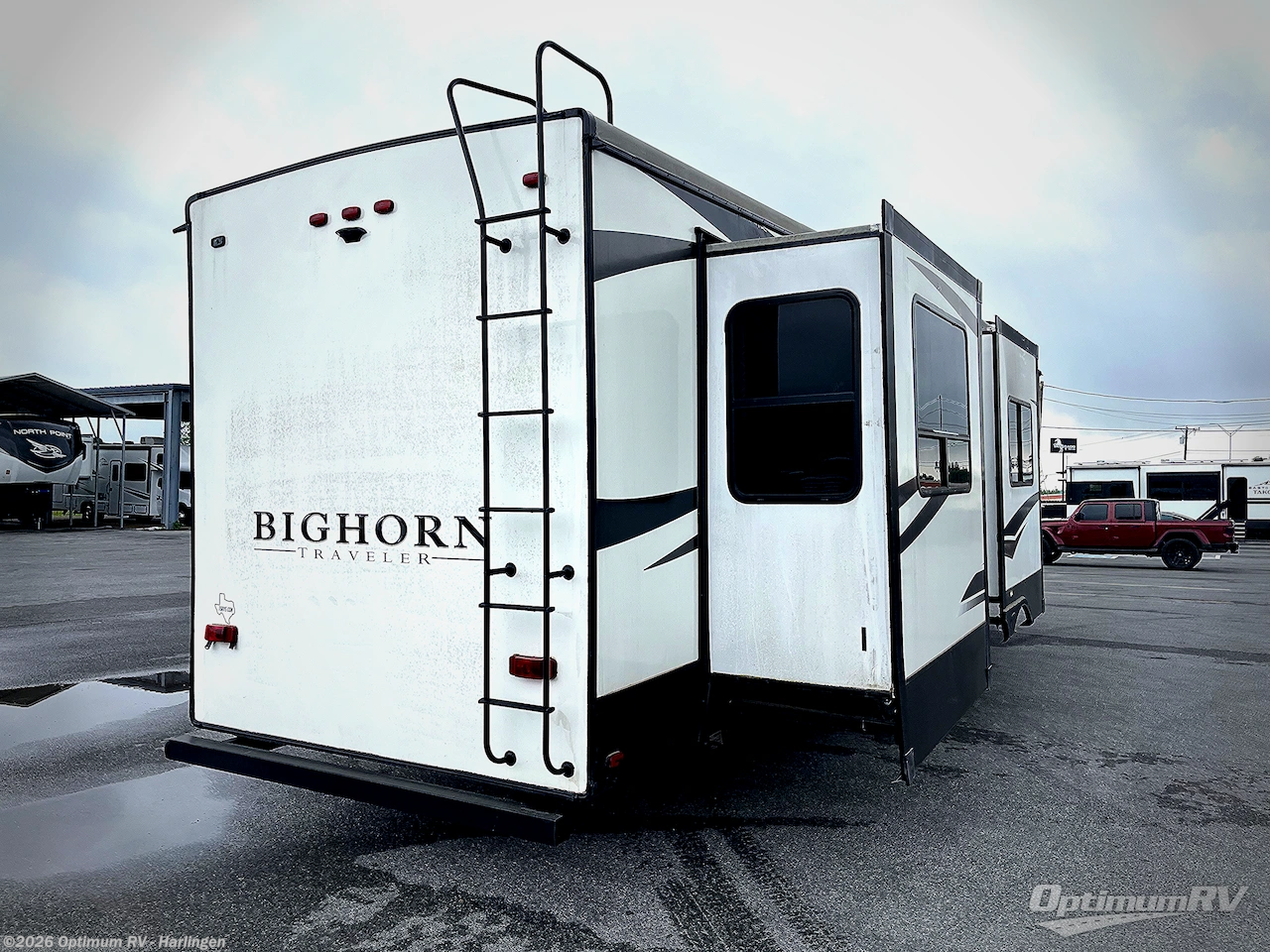 2020 Heartland Bighorn Traveler 39RK - Used Fifth Wheel For Sale by Optimum RV - Harlingen in La Feria, Texas features Slideout, Awning