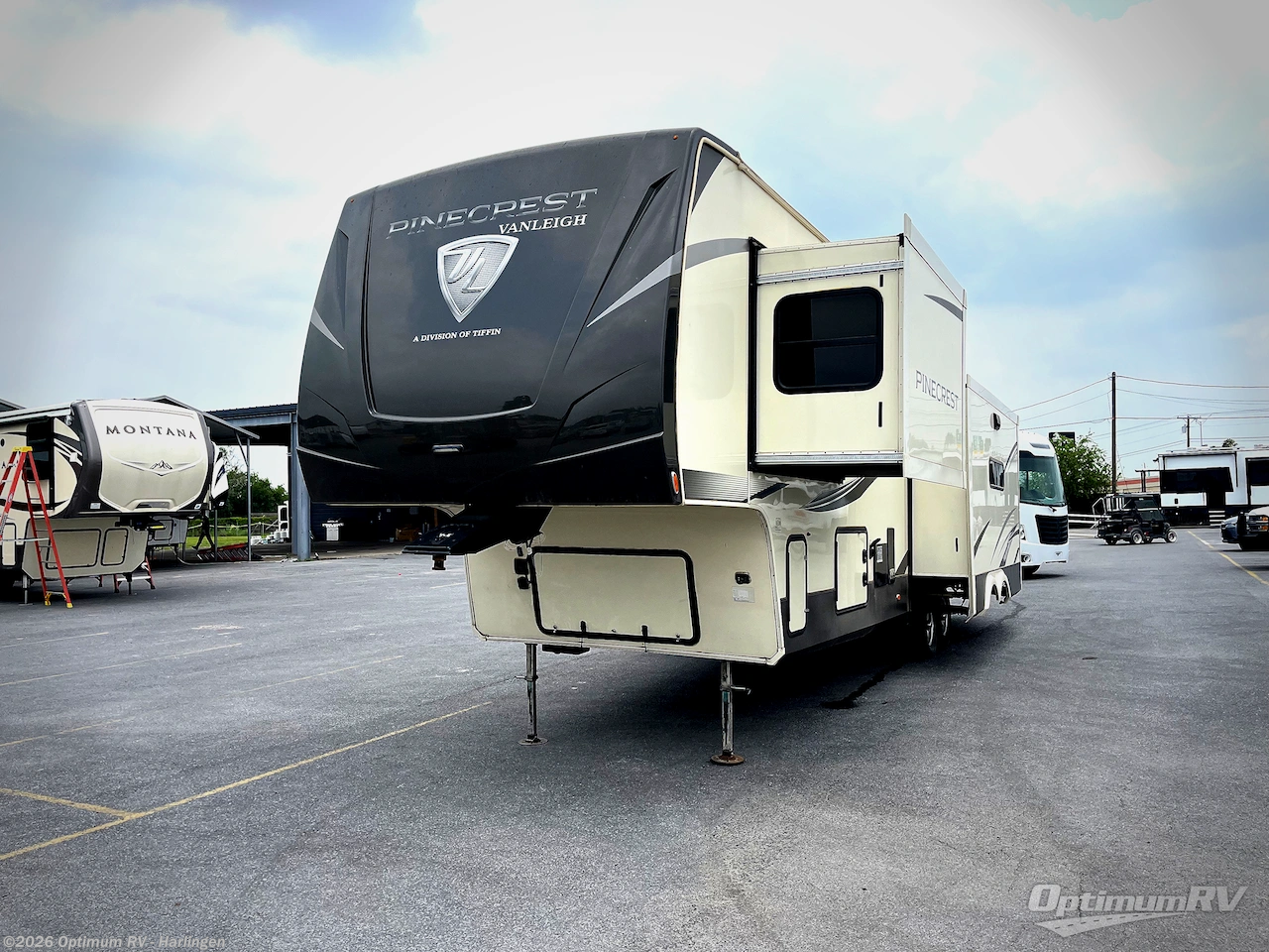 2021 Vanleigh PineCrest 335RLP - Used Fifth Wheel For Sale by Optimum RV - Harlingen in La Feria, Texas features Slideout, Awning