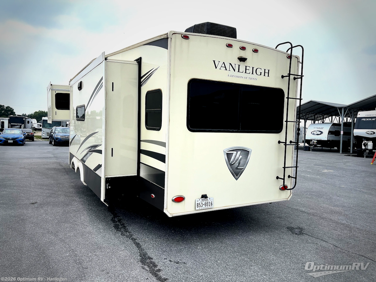 2021 PineCrest 335RLP by Vanleigh from Optimum RV - Harlingen in La Feria, Texas