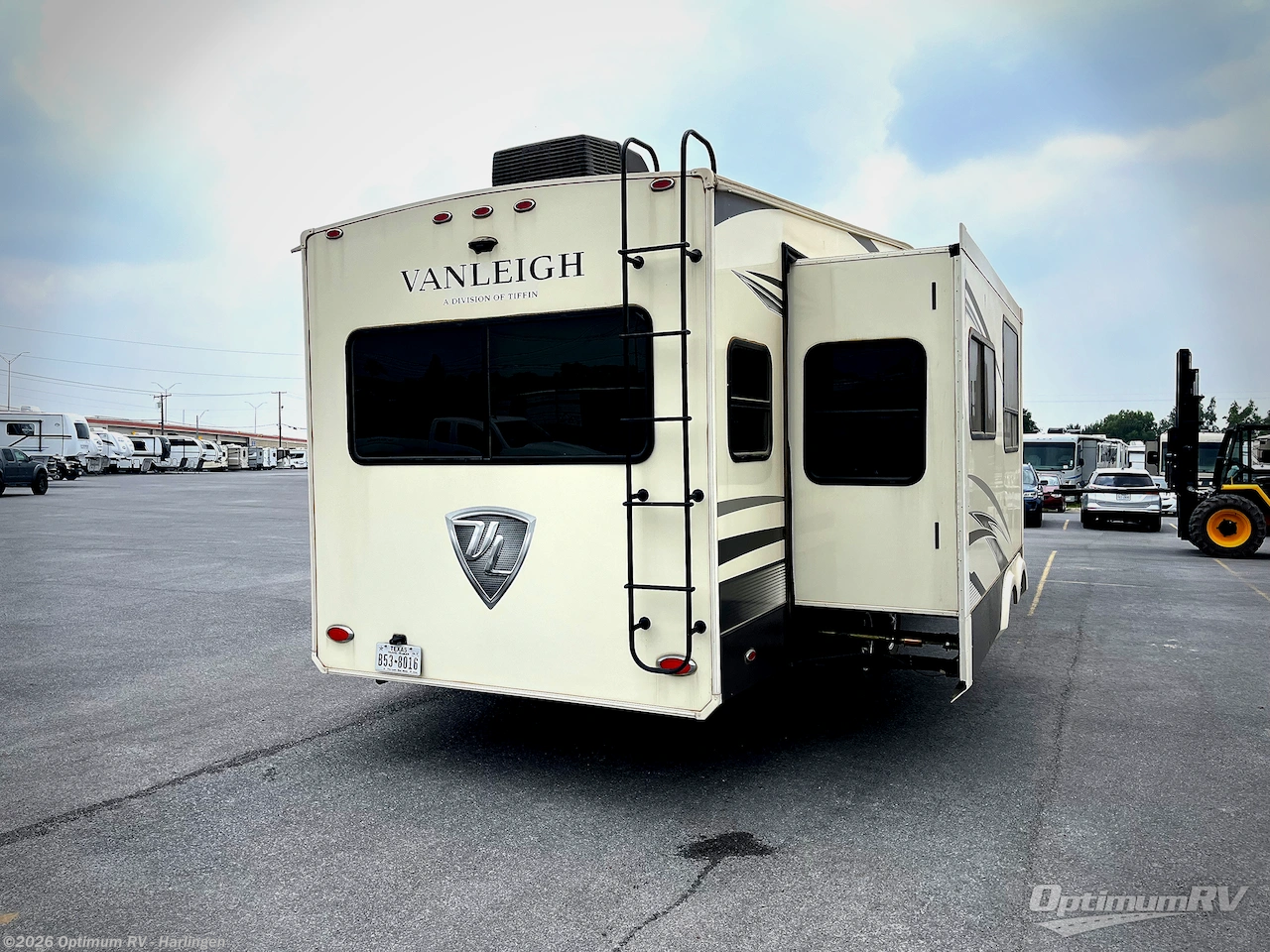 Used 2021 Vanleigh PineCrest 335RLP available in La Feria, Texas