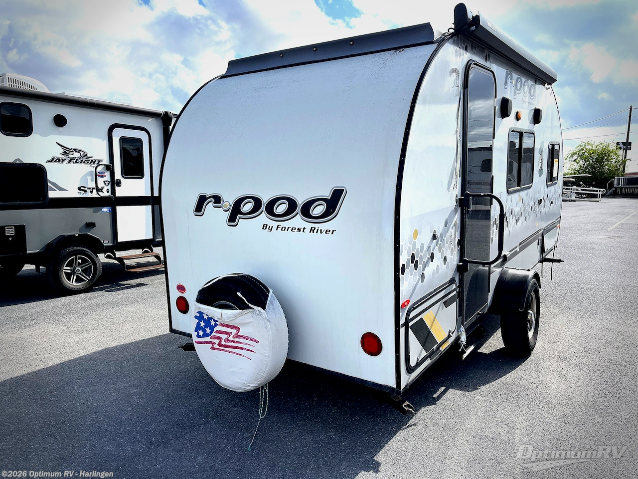2021 Forest River R Pod RP-180 - Used Travel Trailer For Sale by Optimum RV - Harlingen in La Feria, Texas features Slideout