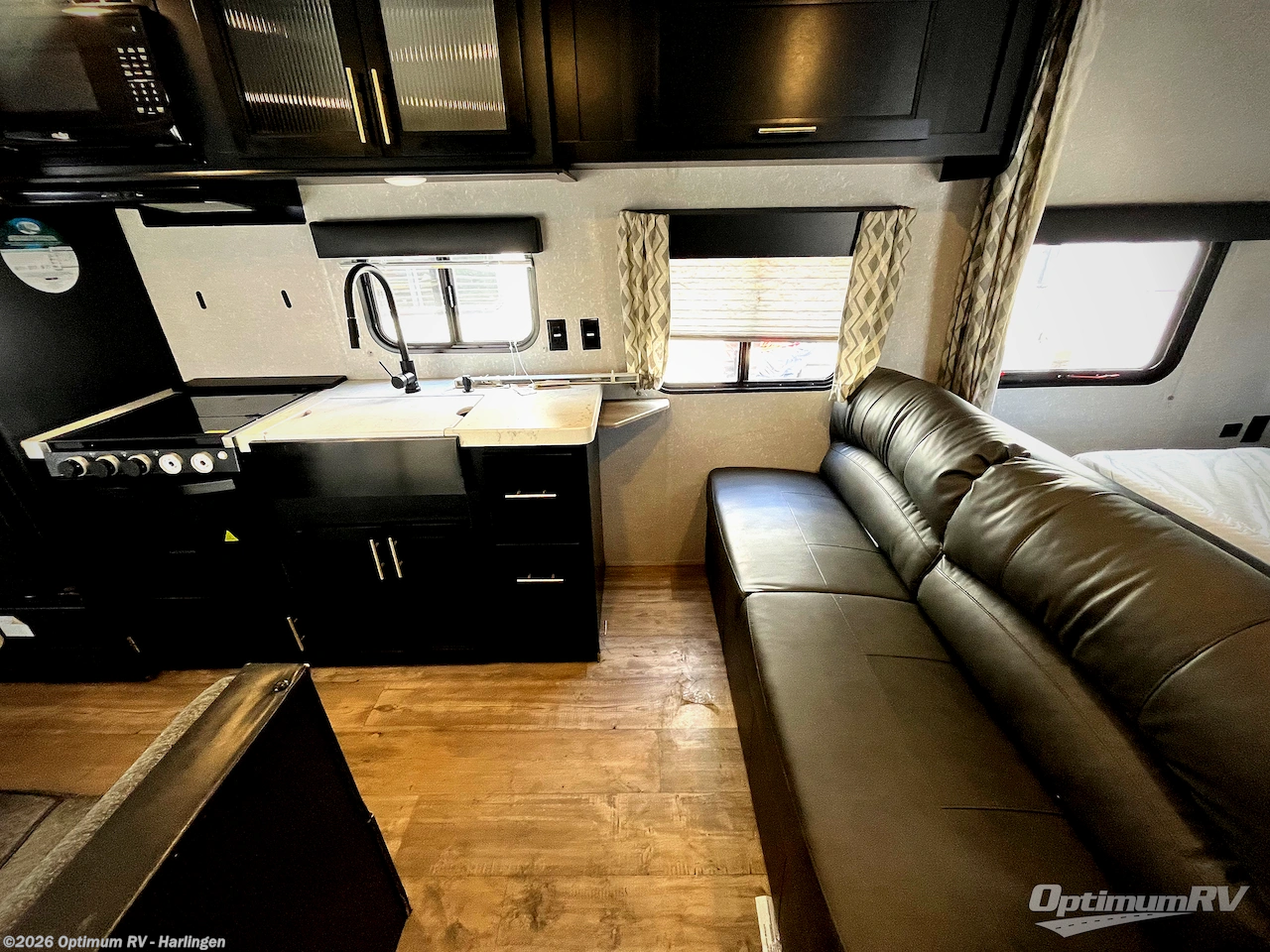 Used 2022 Forest River Cherokee Grey Wolf 26DJSE available in La Feria, Texas