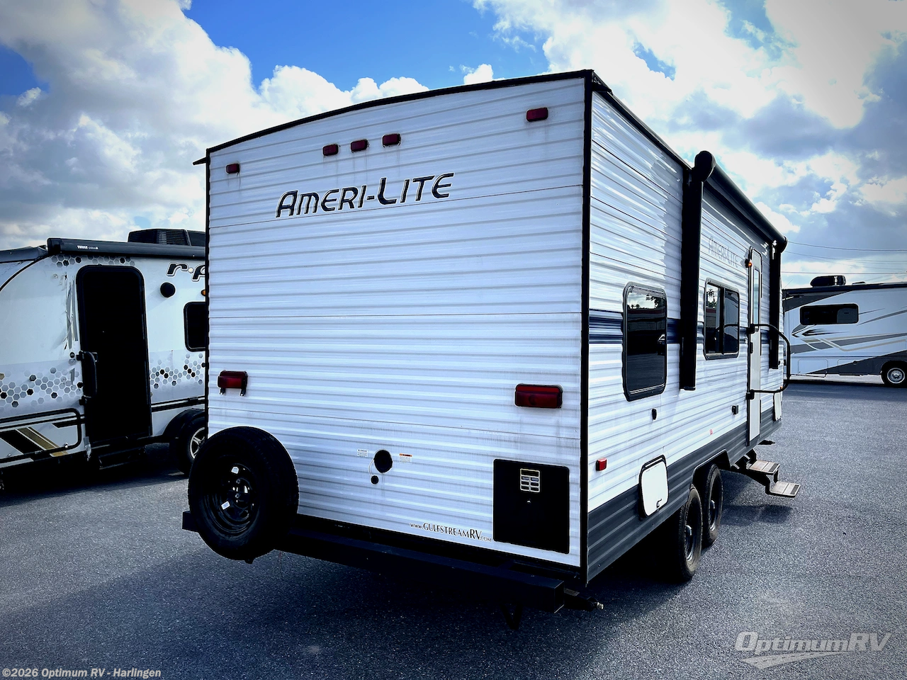 2022 Gulf Stream Ameri-Lite Ultra Lite 248BH - Used Travel Trailer For Sale by Optimum RV - Harlingen in La Feria, Texas features Awning