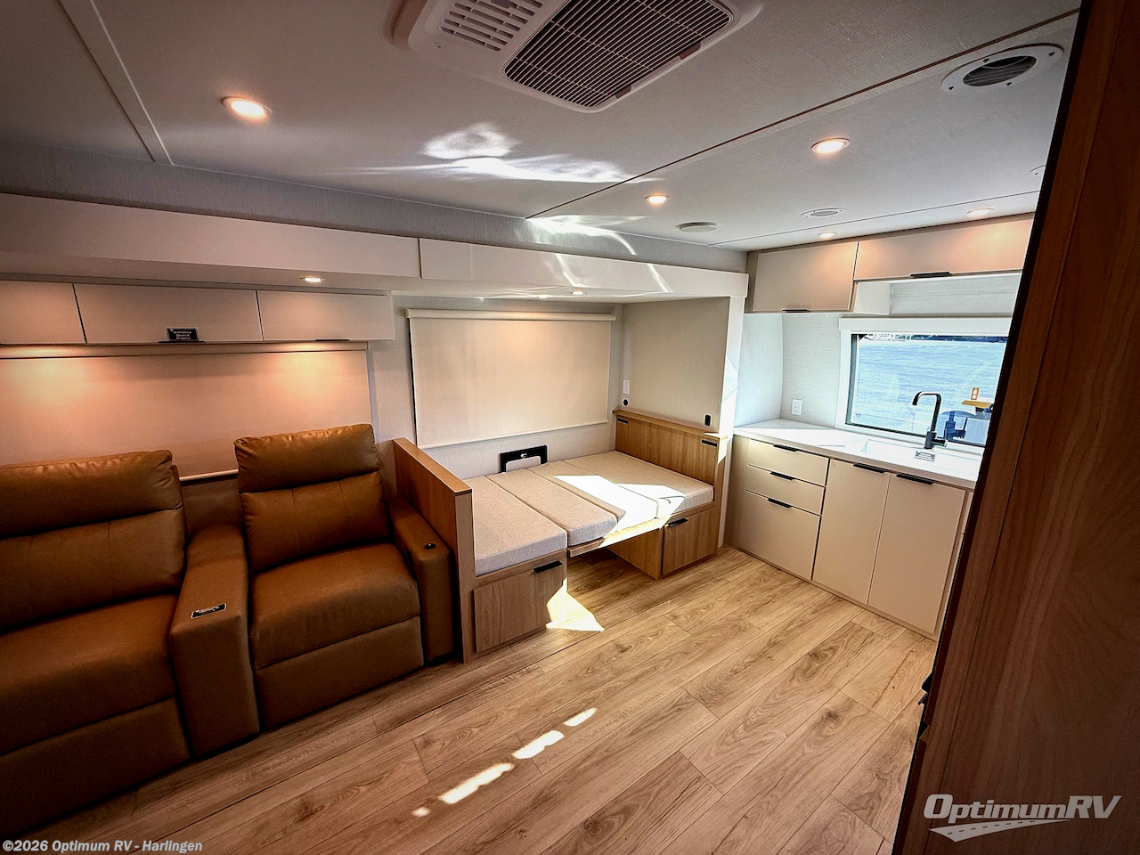 New 2026 Winnebago Thrive 26FKD available in La Feria, Texas