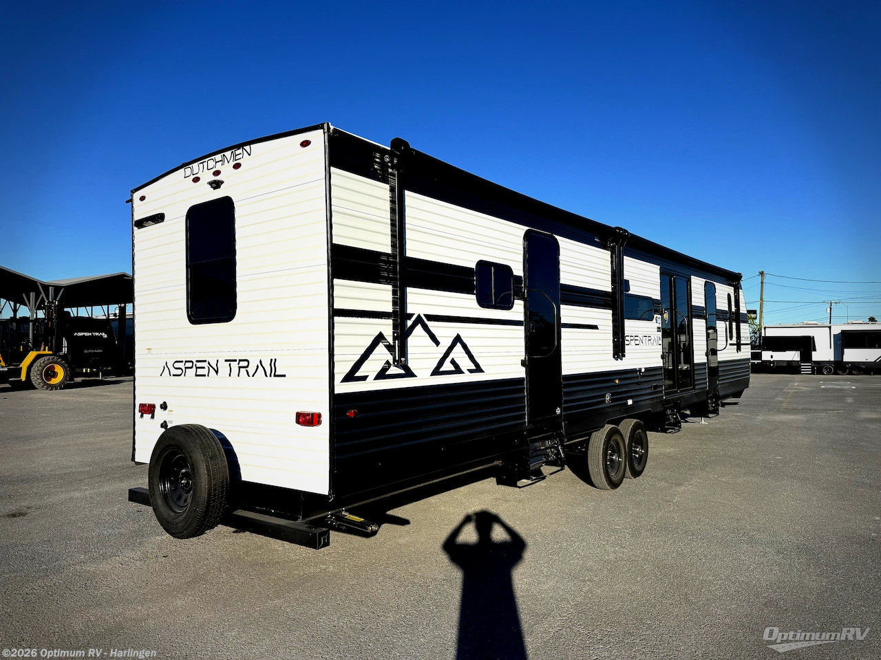 2026 Dutchmen Aspen Trail 38DS - New Travel Trailer For Sale by Optimum RV - Harlingen in La Feria, Texas