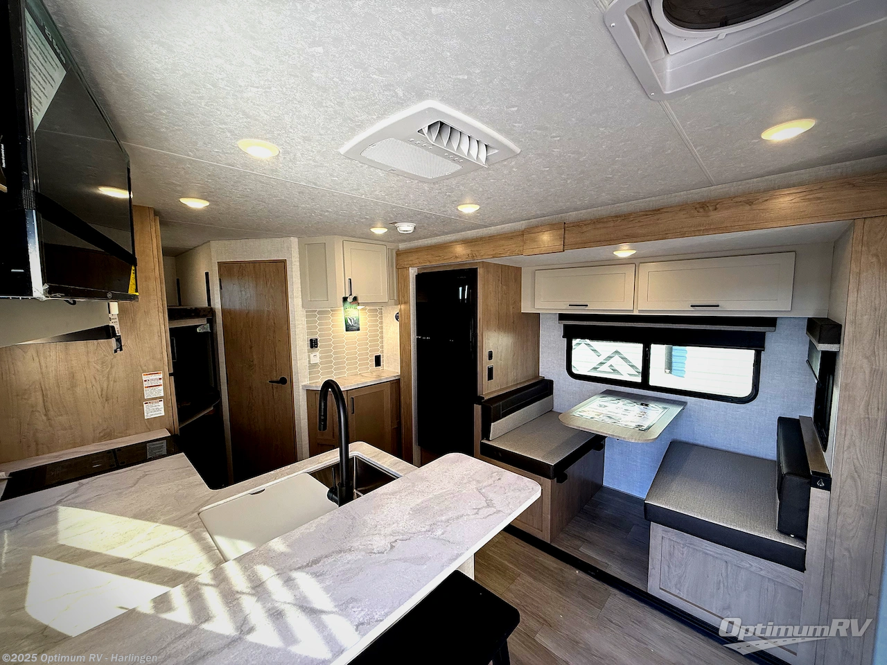 New 2026 Ember RV E-Series 22ETS available in La Feria, Texas