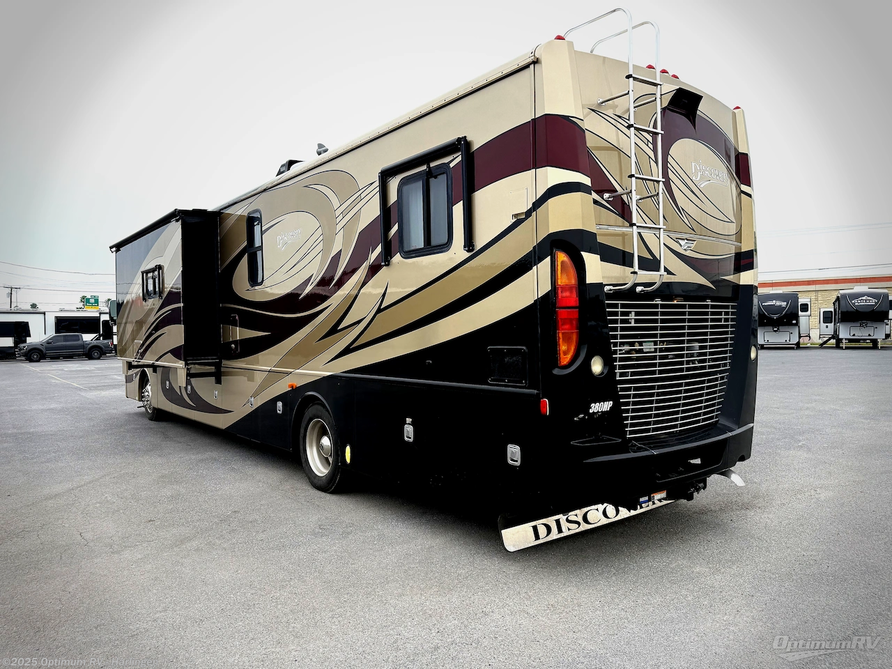 2011 Discovery 40G by Fleetwood from Optimum RV - Harlingen in La Feria, Texas