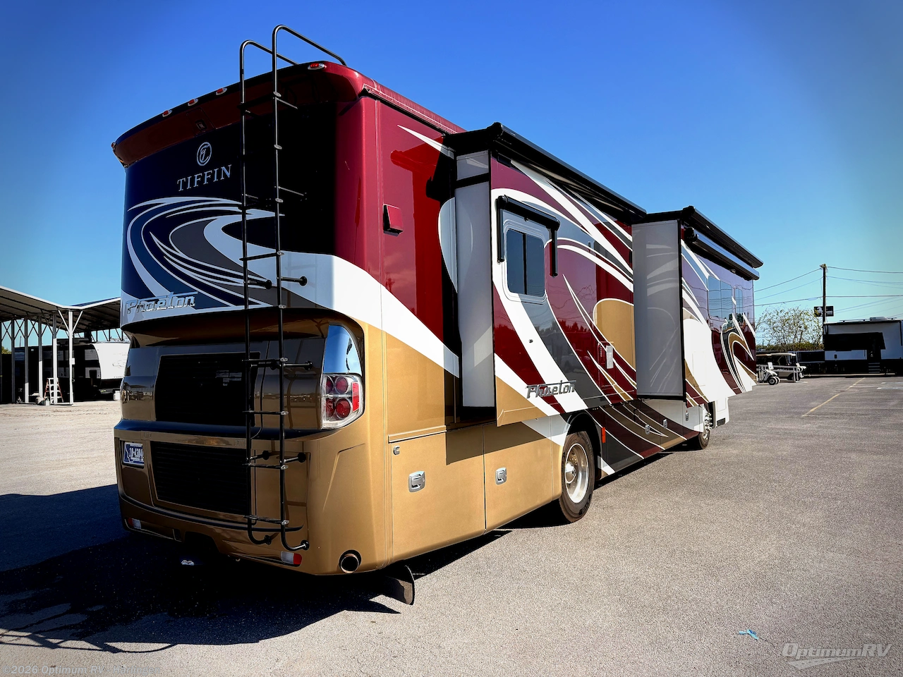 2016 Tiffin Phaeton 36GH - Used Class A For Sale by Optimum RV - Harlingen in La Feria, Texas features Slideout