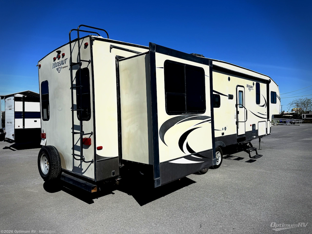 2018 Keystone Hideout 315RDTS - Used Fifth Wheel For Sale by Optimum RV - Harlingen in La Feria, Texas features Slideout, Awning