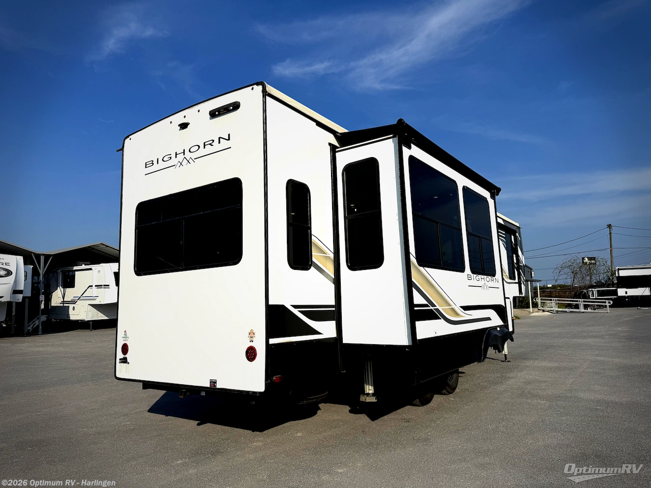 2024 Heartland Bighorn 3215RL - Used Fifth Wheel For Sale by Optimum RV - Harlingen in La Feria, Texas features Awning, Slideout