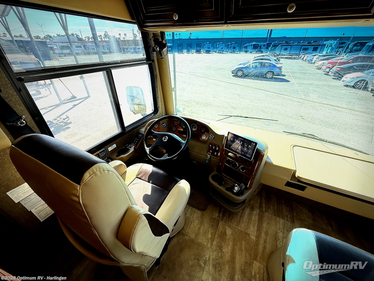 2017 Thor Palazzo 33.2 - Used Class A For Sale by Optimum RV - Harlingen in La Feria, Texas features Slideout