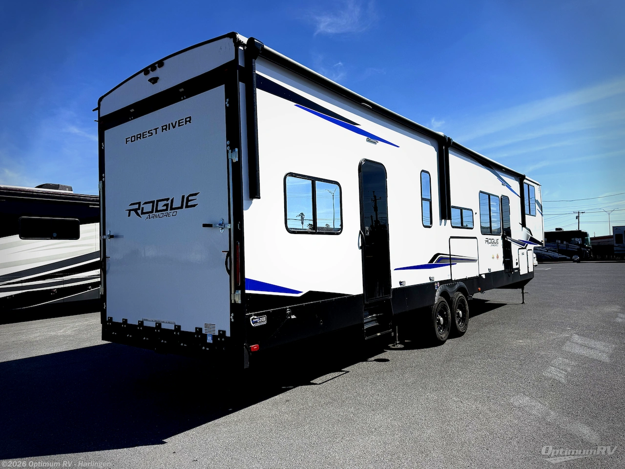 2026 Forest River Cherokee Rogue Armored 4015 - New Fifth Wheel For Sale by Optimum RV - Harlingen in La Feria, Texas features Awning, Slideout