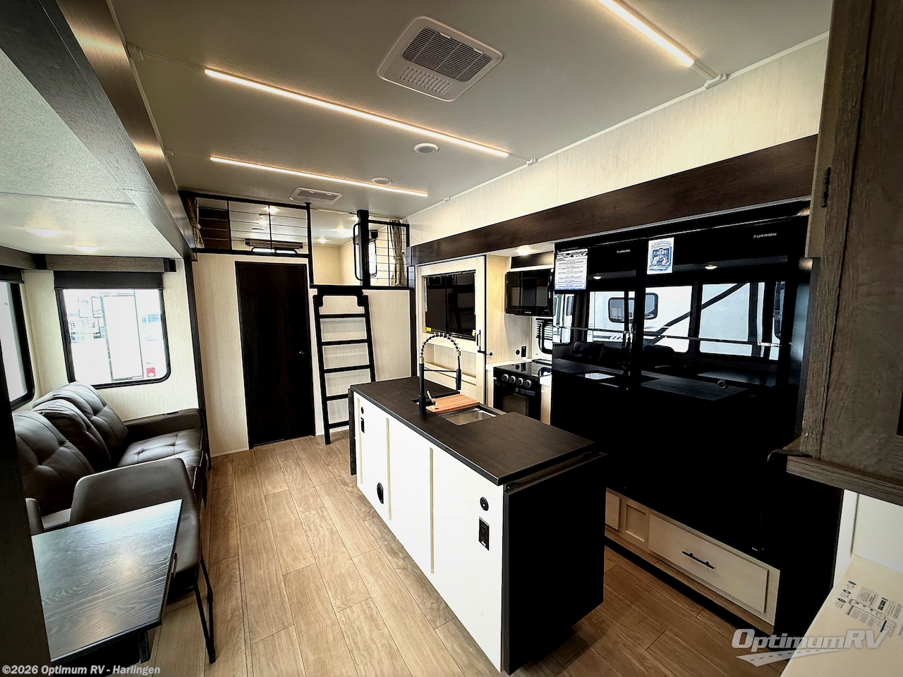 New 2026 Forest River Cherokee Arctic Wolf 38DST available in La Feria, Texas