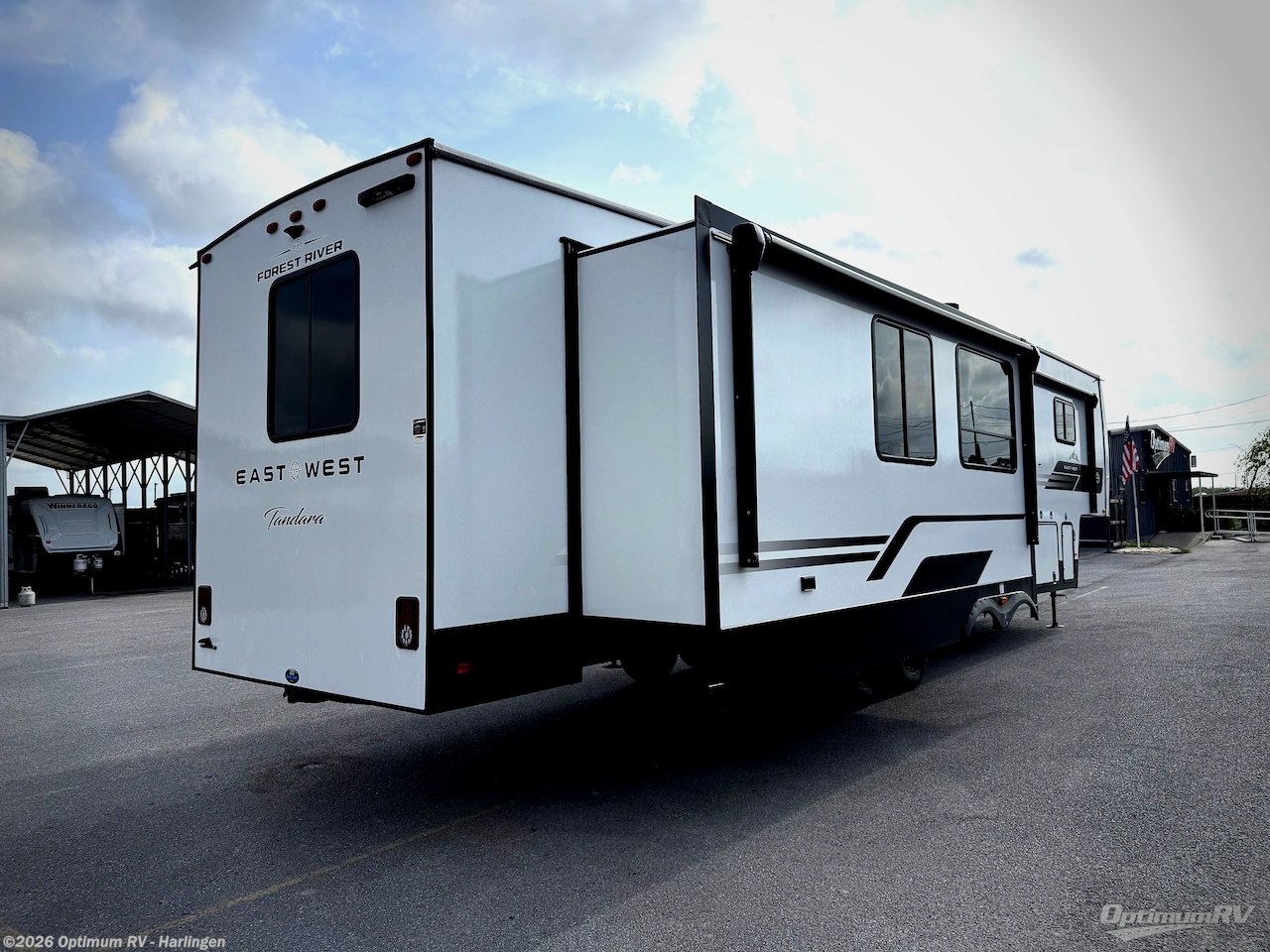 2026 East to West Tandara 388LR - New Fifth Wheel For Sale by Optimum RV - Harlingen in La Feria, Texas features Awning, Slideout