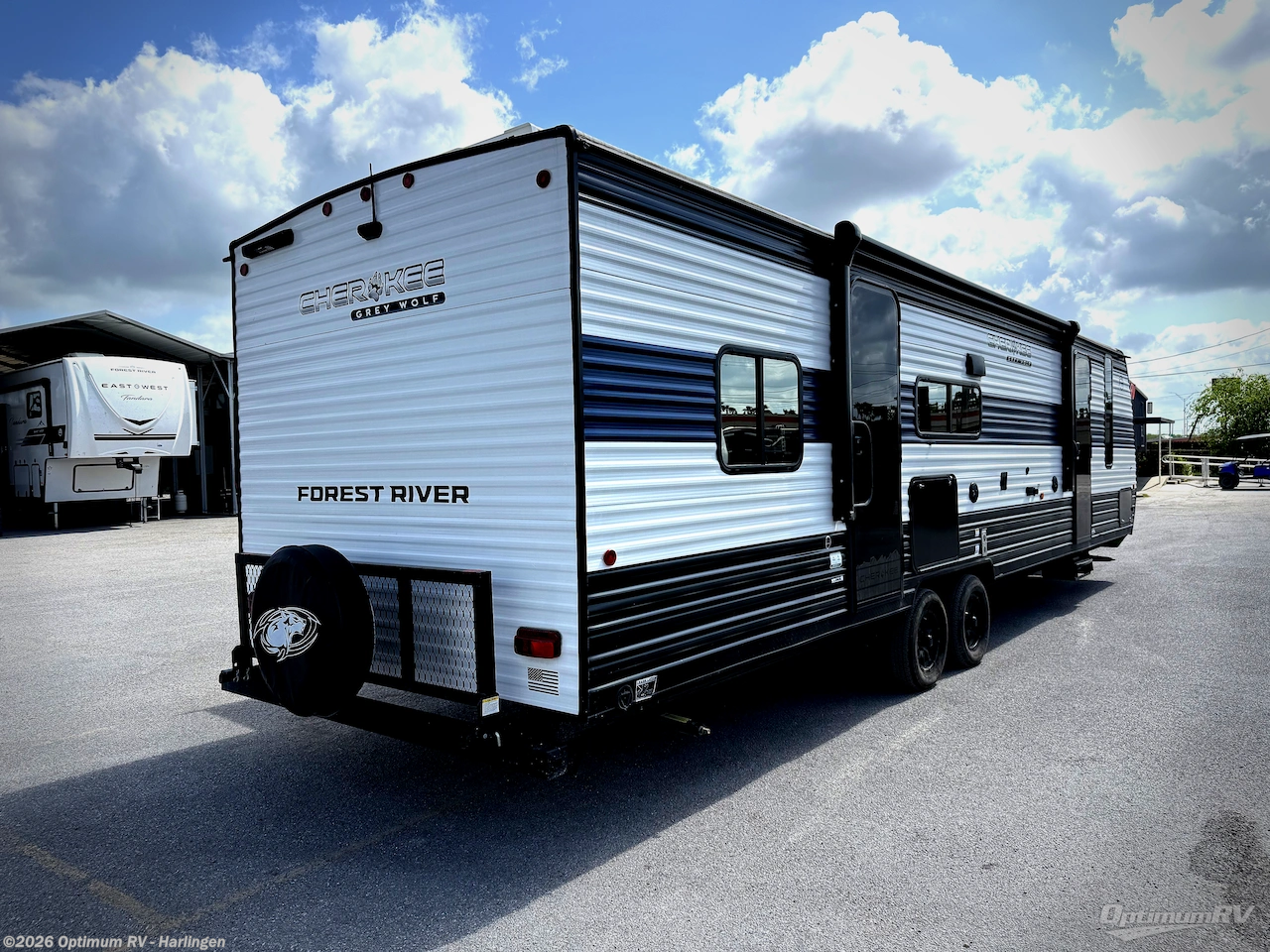 2025 Forest River Cherokee Grey Wolf 29QB - Used Travel Trailer For Sale by Optimum RV - Harlingen in La Feria, Texas features Awning, Slideout