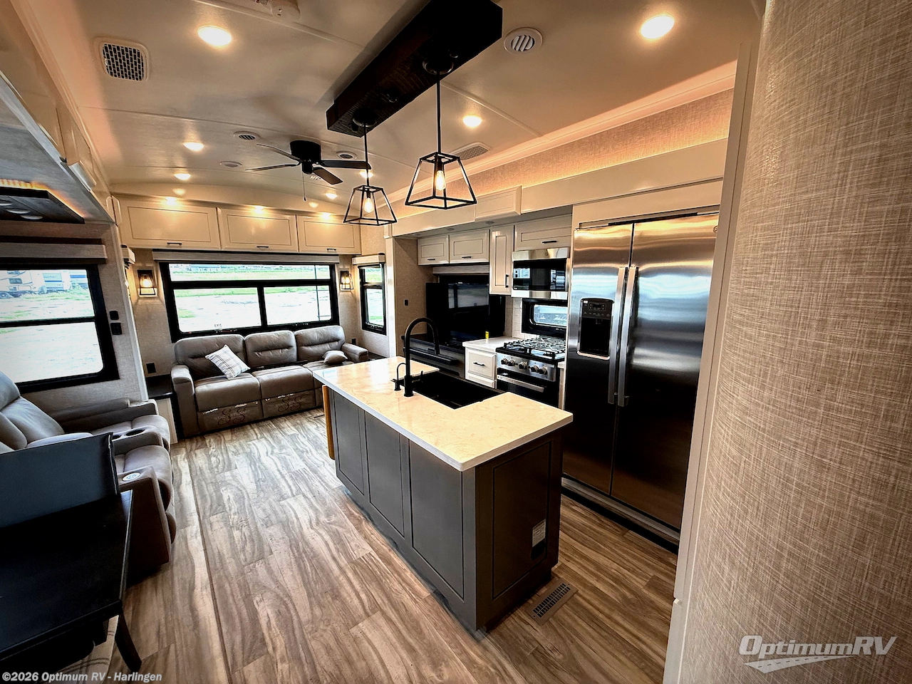 Used 2024 Jayco Pinnacle 37MDQS available in La Feria, Texas