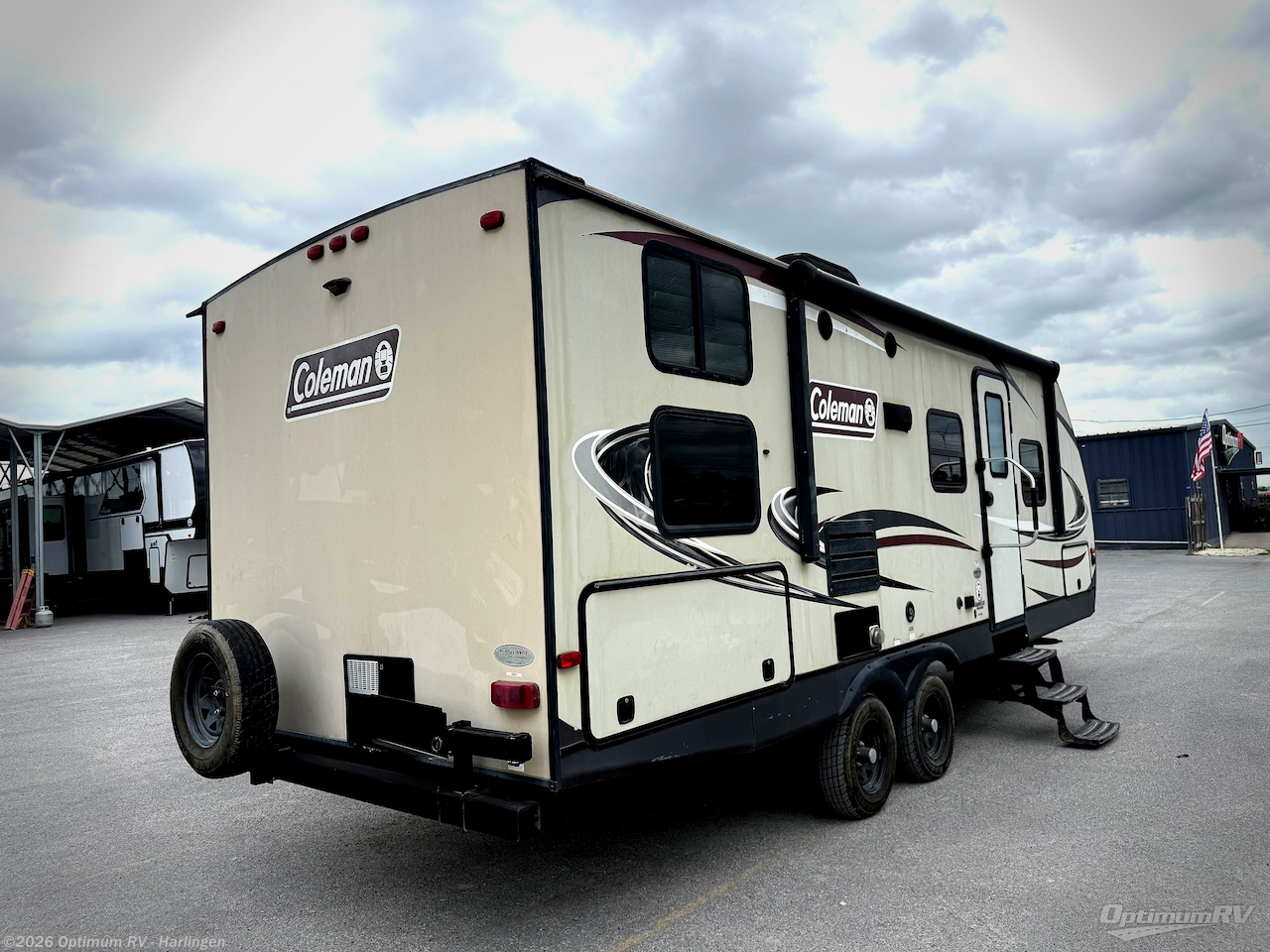 2019 Dutchmen Coleman Light 2405BH - Used Travel Trailer For Sale by Optimum RV - Harlingen in La Feria, Texas features Slideout, Awning