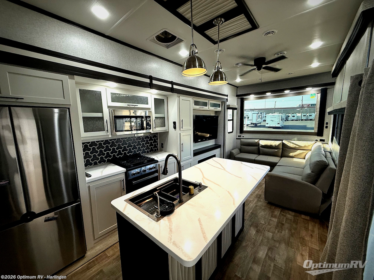 Used 2025 CrossRoads Hampton 395BAM available in La Feria, Texas