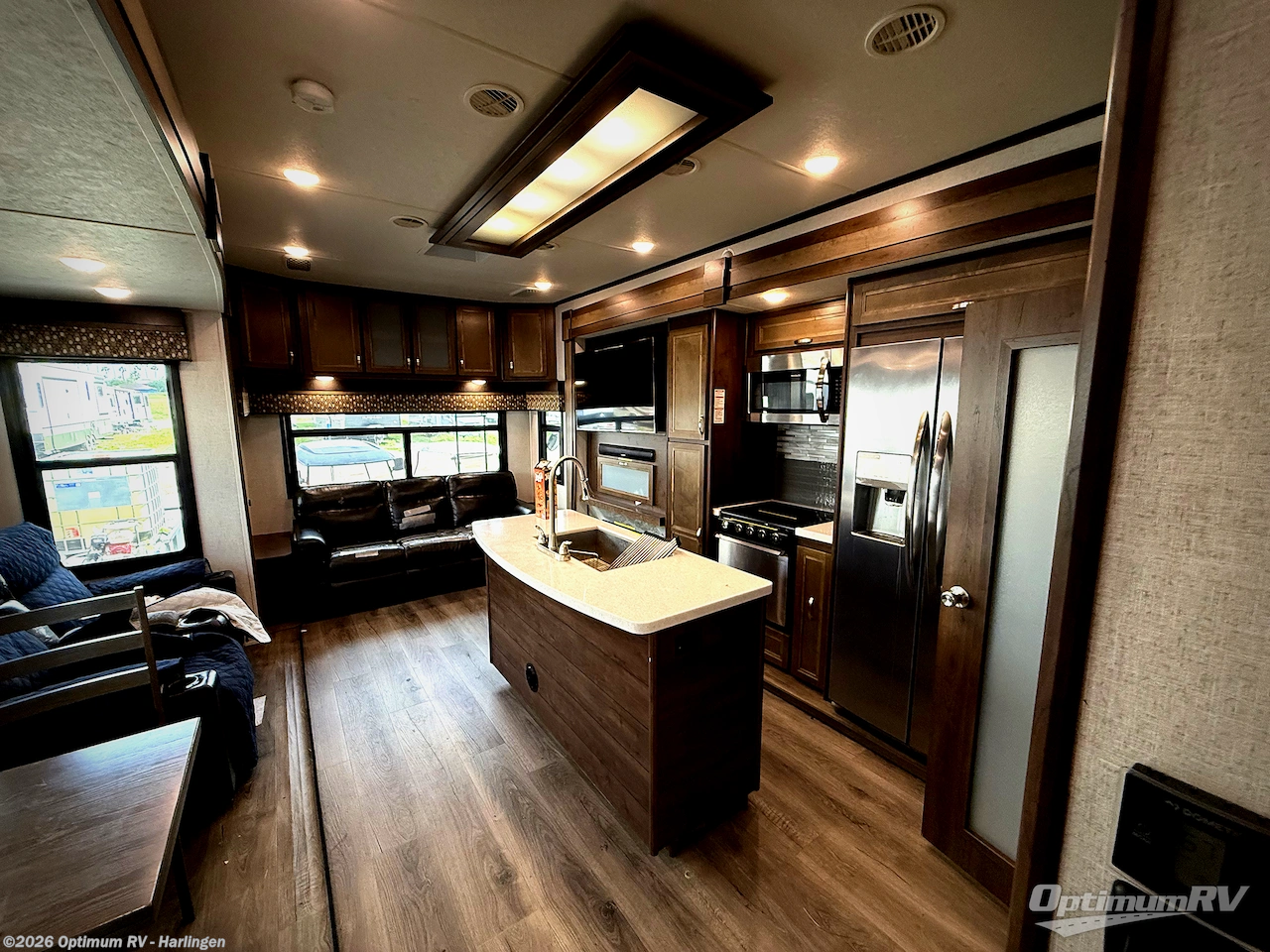 Used 2019 Highland Ridge Mesa Ridge MF371MBH available in La Feria, Texas