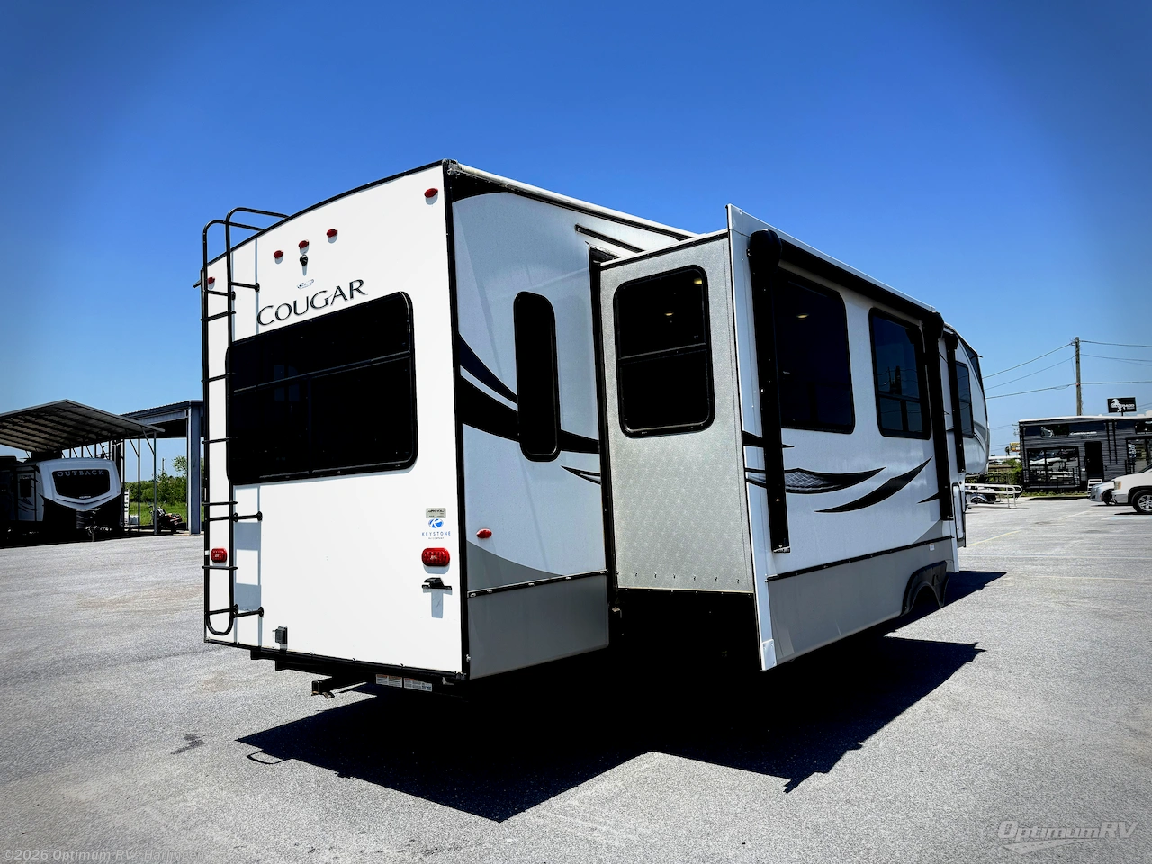 2022 Keystone Cougar 316RLS - Used Fifth Wheel For Sale by Optimum RV - Harlingen in La Feria, Texas features Awning, Slideout