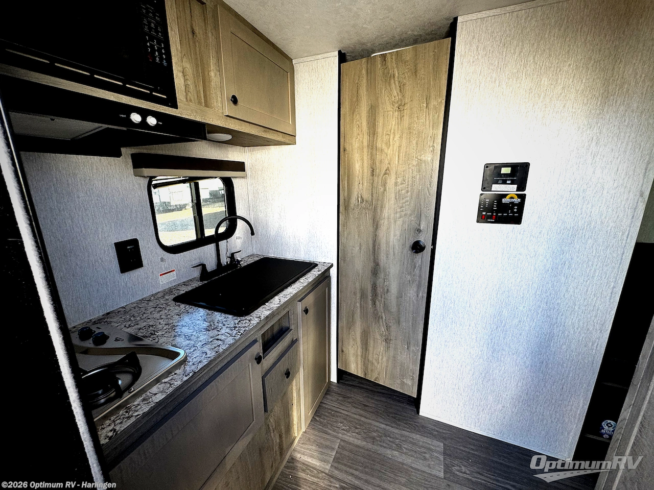 2026 Sunset Park RV Sun Lite LTD 19RK - New Travel Trailer For Sale by Optimum RV - Harlingen in La Feria, Texas features Awning